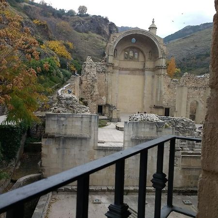 Apartamentos Asador De La Plaza Vieja Cazorla Εξωτερικό φωτογραφία